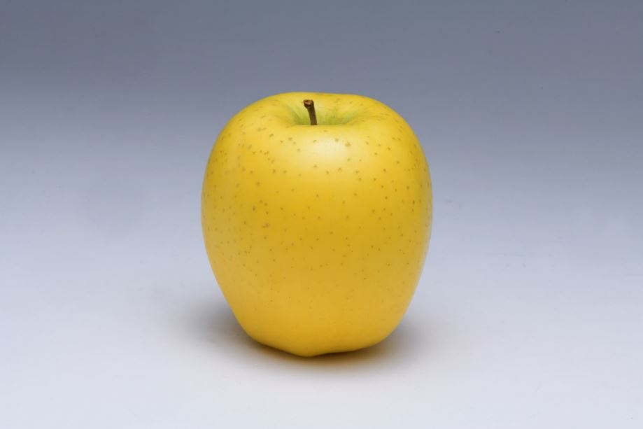 青森県で作られている黄色系りんご(黄色や緑色のりんご)の中で最も生産量が多いものは？